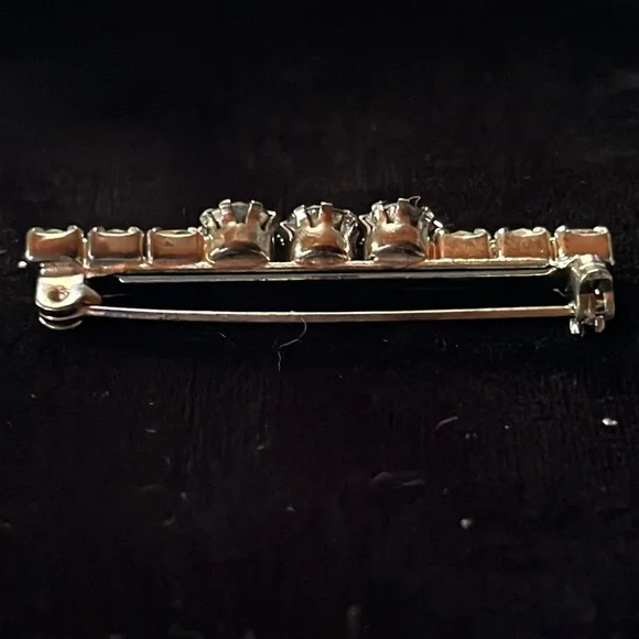 Vintage Rhinestone pin - Picture 4 of 4
